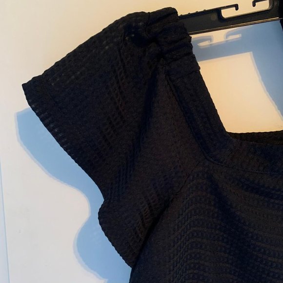 Ann Taylor Loft Off the shoulder top NWOT - Picture 3 of 6